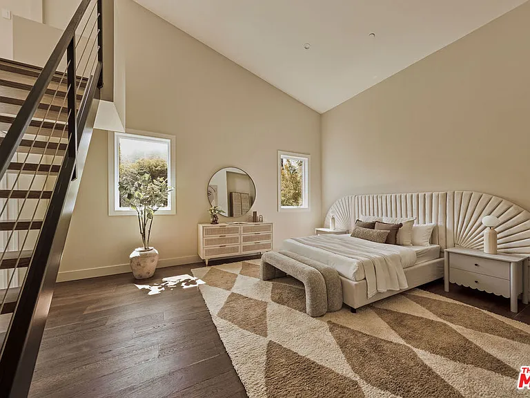 16838 Oak View Dr — Photo 29