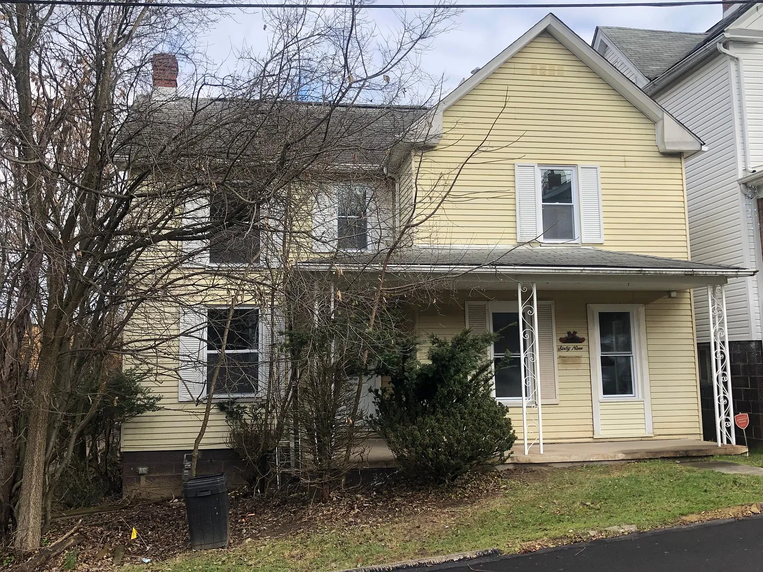69 Campbell Ave photo 1
