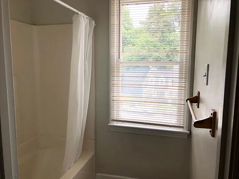 513 Brent Rd — Photo 11