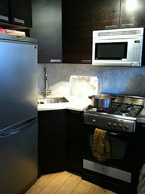 Rented by Frank Galeano Licensed Real Estate Broker INC | media 8