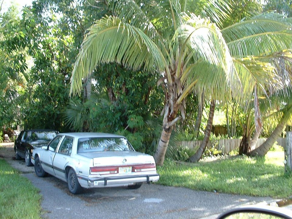 1st image of 3047 Karen Dr