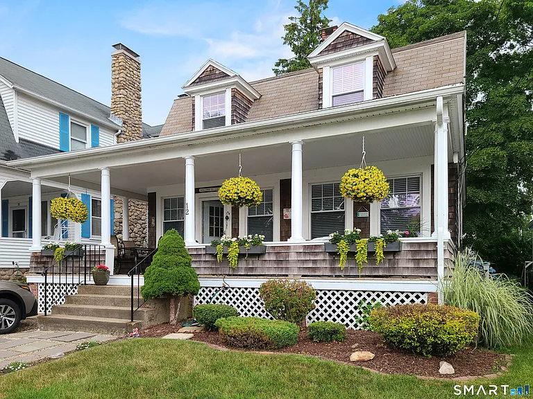 12 Elliott Ave — Photo 1