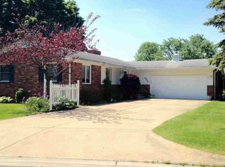 1833 Riviera Dr, Monroe, MI 48161