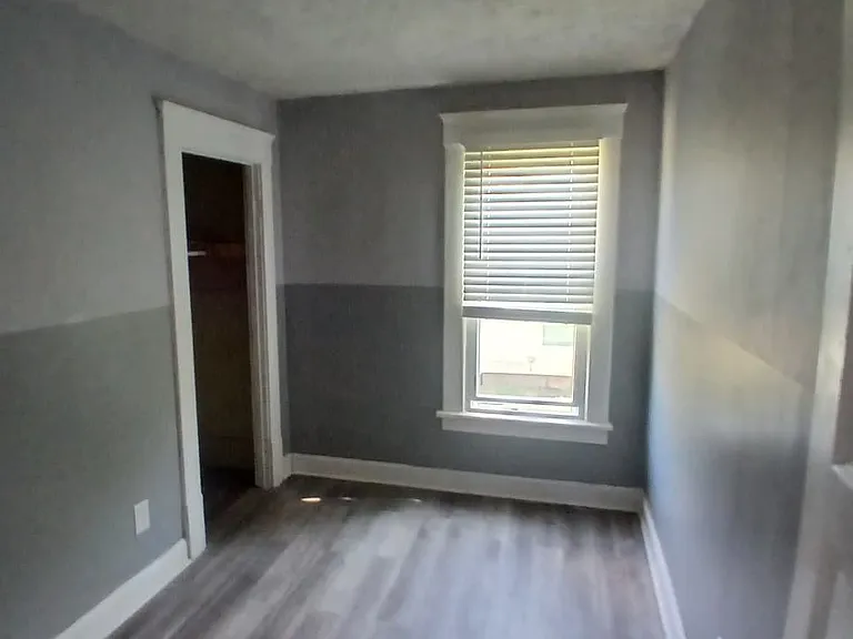935 Morgan Ave — Photo 9