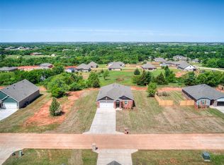 13136 Mannington Rd, Edmond, OK 73025