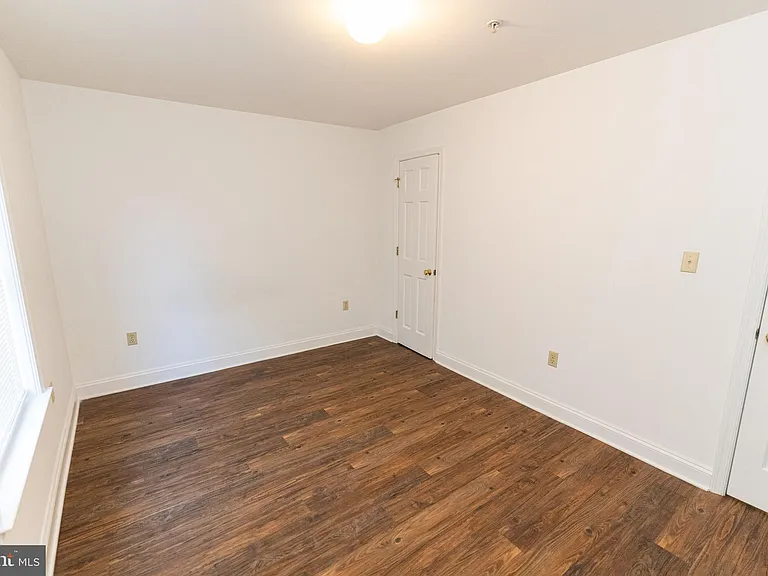 802 Travers St #4 — Photo 22