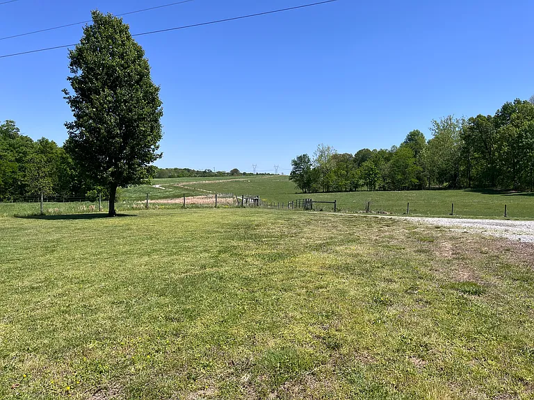 1000 Raintree Ln — Photo 4
