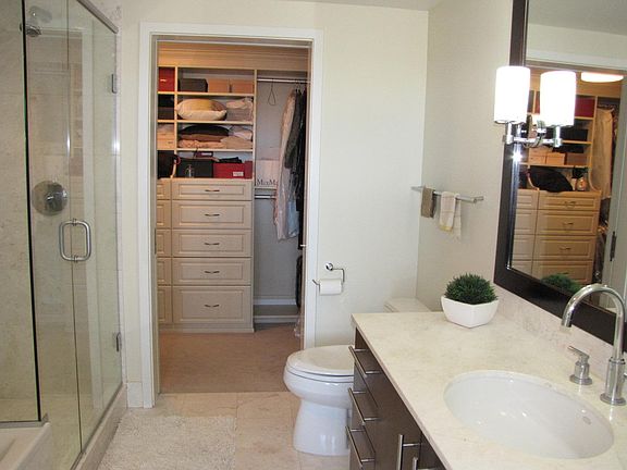 2nd image of 650 Bellevue Way NE Unit 2107