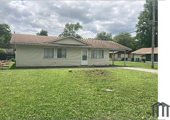 1150 Halloran St — Photo 1