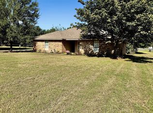 2944 Whispering Creek Ln, Burleson, TX 76028