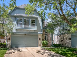 602 Marseilles Cir, Buffalo Grove, IL 60089