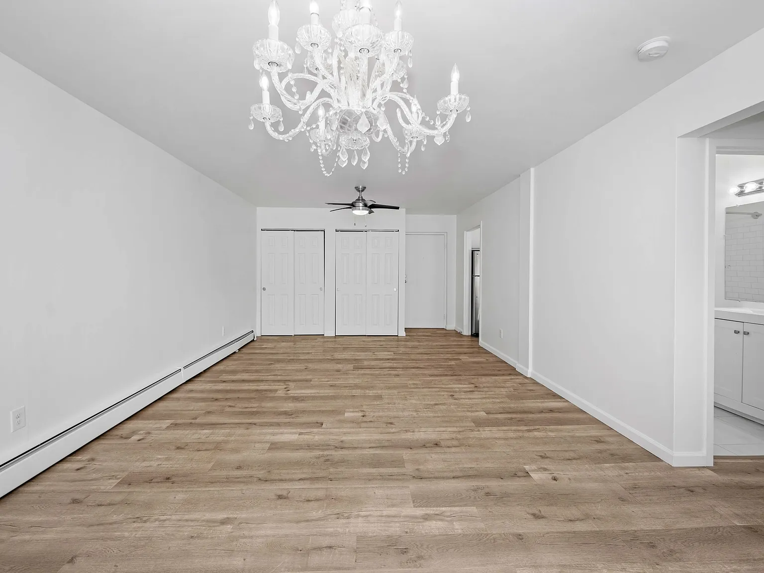 2935 Marshall Ave — Photo 1