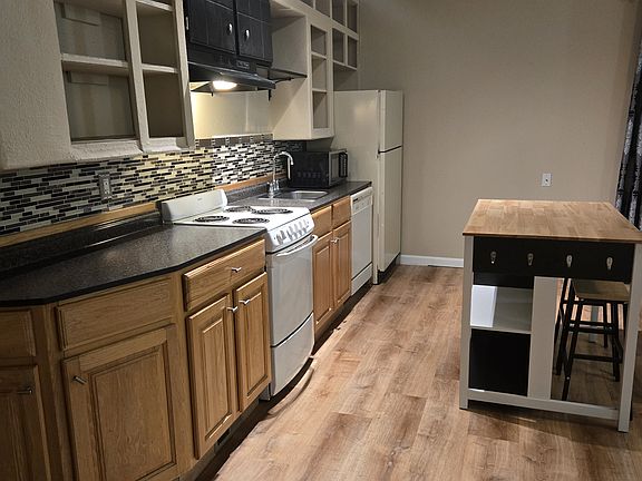3rd image of 5391 W Mexico Ave