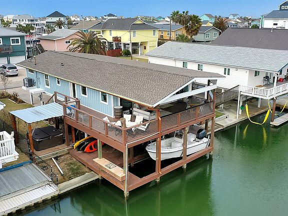 2nd image of 16607 Flounder Way