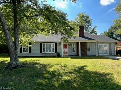 2804 Lamroc Rd, Greensboro, NC, 27407