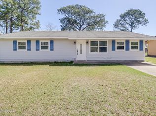 6608 Columbus Cir, Ocean Springs, MS 39564