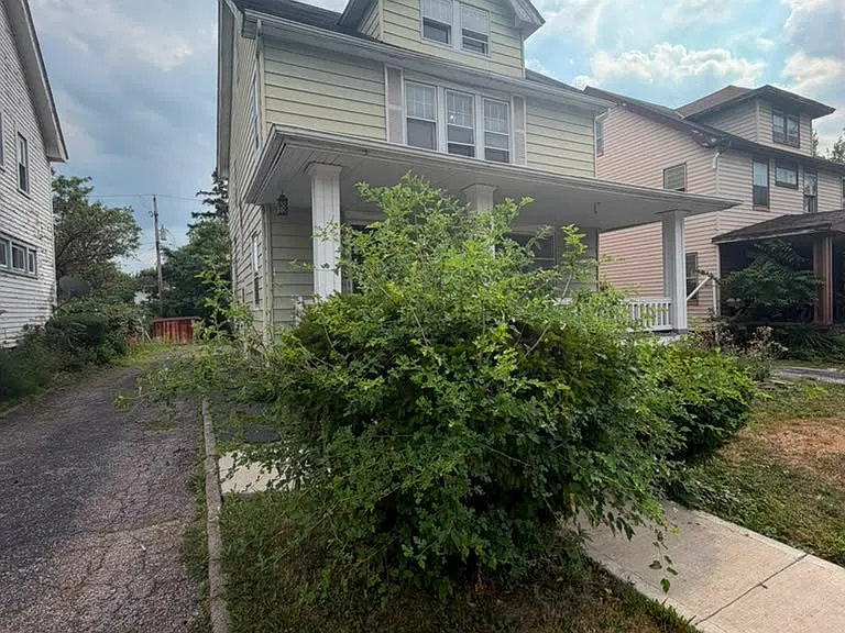 12704 Christine Ave — Photo 2