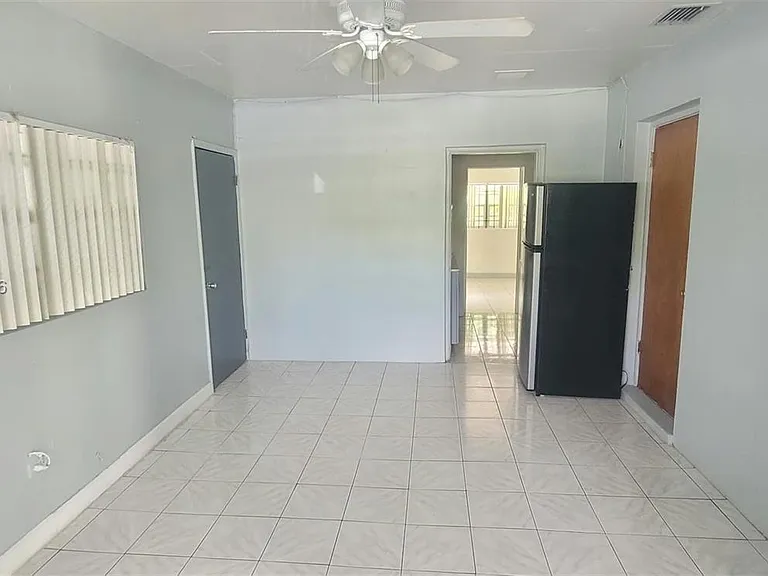 19701 NW 12th Ave #1 — Photo 1