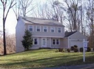 1915 Buckthorn Ln, Reston, VA 20191