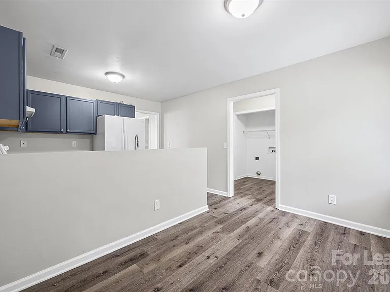 5194 Brooktree Dr — Photo 10