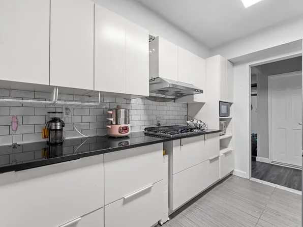 144-71 41st Avenue image 5 of 12