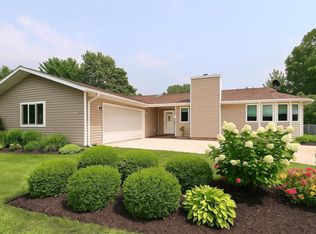 2105 Yorkshire Dr, Beloit, WI 53511