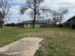3307 Travis St, Greenville, TX 75401
