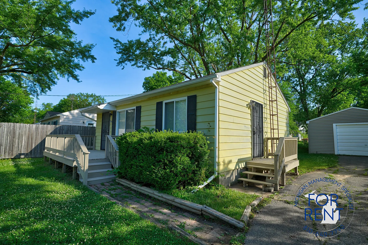 3062 Walton Ave photo 1