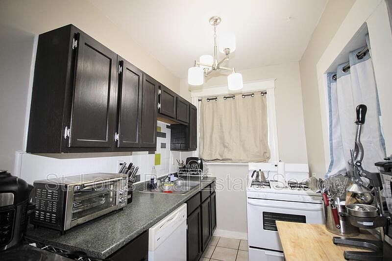 1st image of 2114 Portis Ave #2F