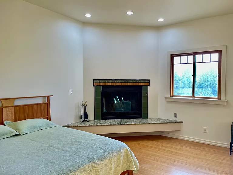 651 S La Luna Ave — Photo 11