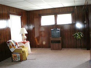 4th image of 1250 Saint Michaels Ave