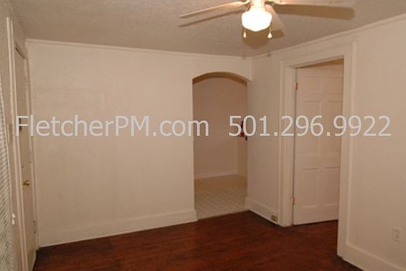 2nd image of 110 W 15th St