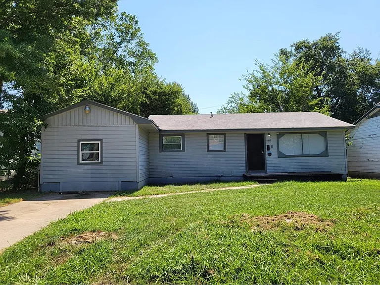 5317 N Johnstown Ave — Photo 1