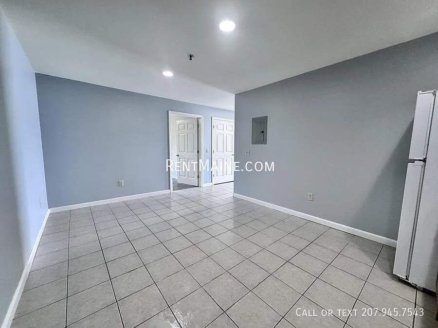2 bed, $1,300 — Photo 2