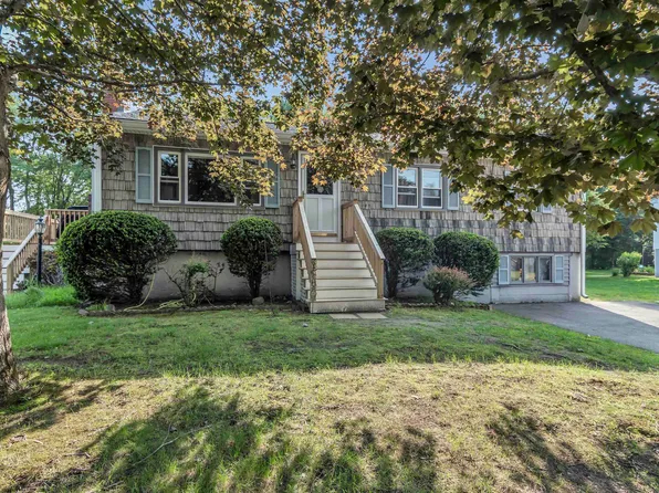 48 Haigh Avenue, Salem, NH 03079