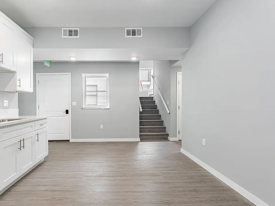 1166 W 29th St., LLC