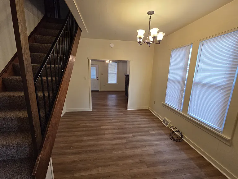 241 N 18th Ave — Photo 5