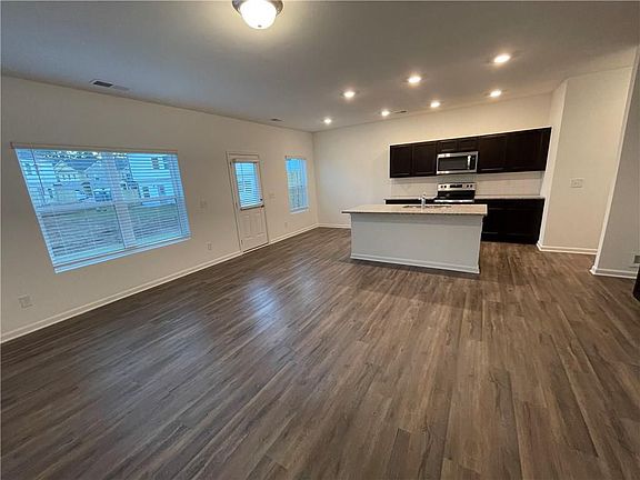2nd image of 1486 Ben Park Way
