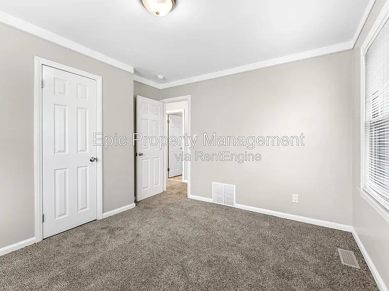 12985 Walnut St — Photo 9