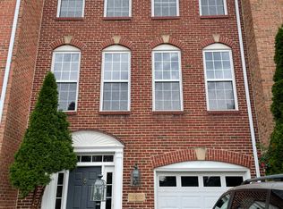 13610 Big Boulder Rd, Herndon, VA 20171