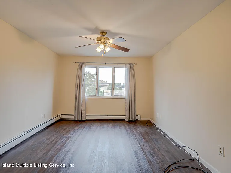 307 S Railroad St — Photo 17