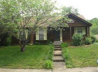 1482 Creekside Dr, High Ridge, MO 63049