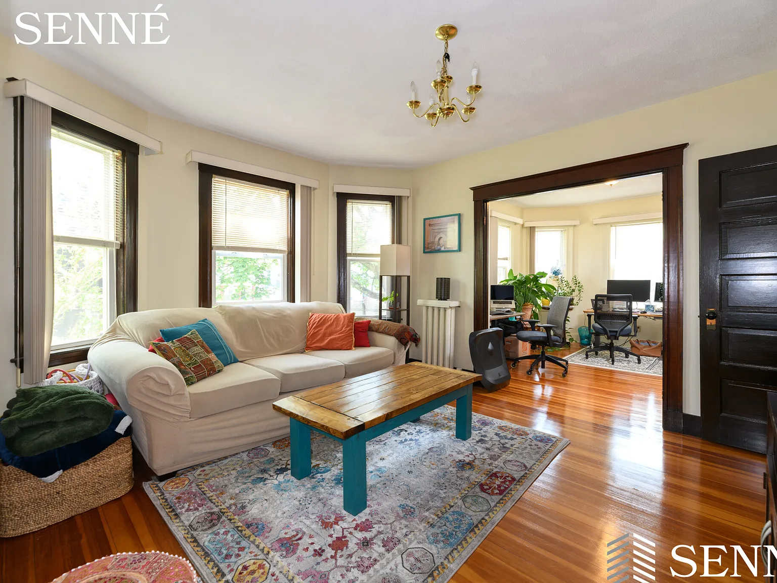 2 bed, 1.0 bath, 1019 sqft, $3,400 — Photo 1