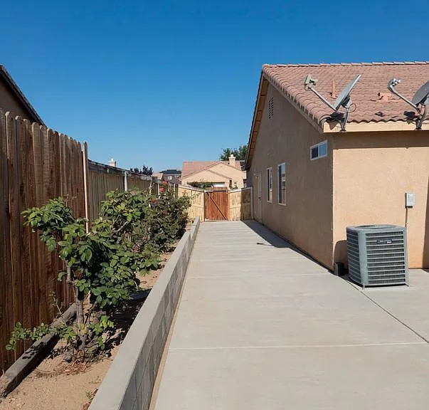 13809 Brynwood St — Photo 11