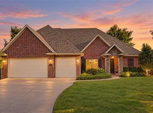 4295 W Coneflower Pl, Fayetteville, AR 72704