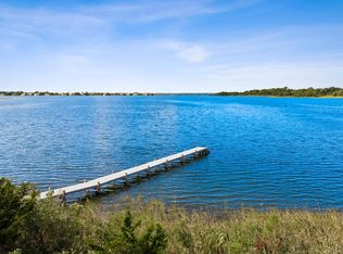 21 Shrubland Rd, Southampton, NY 11968