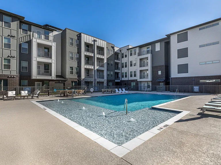 The Luxe at Matlock | 55 + Active Adult — Photo 9