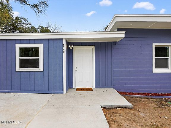 2nd image of 6948 BRANDEMERE Road S