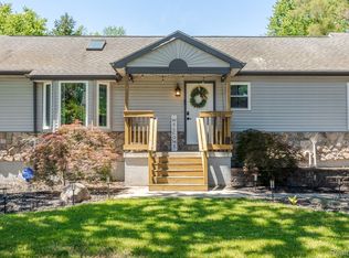 3106 Mapledale St, Commerce Township, MI