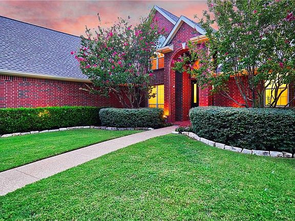 3rd image of 1424 Savoy Ct